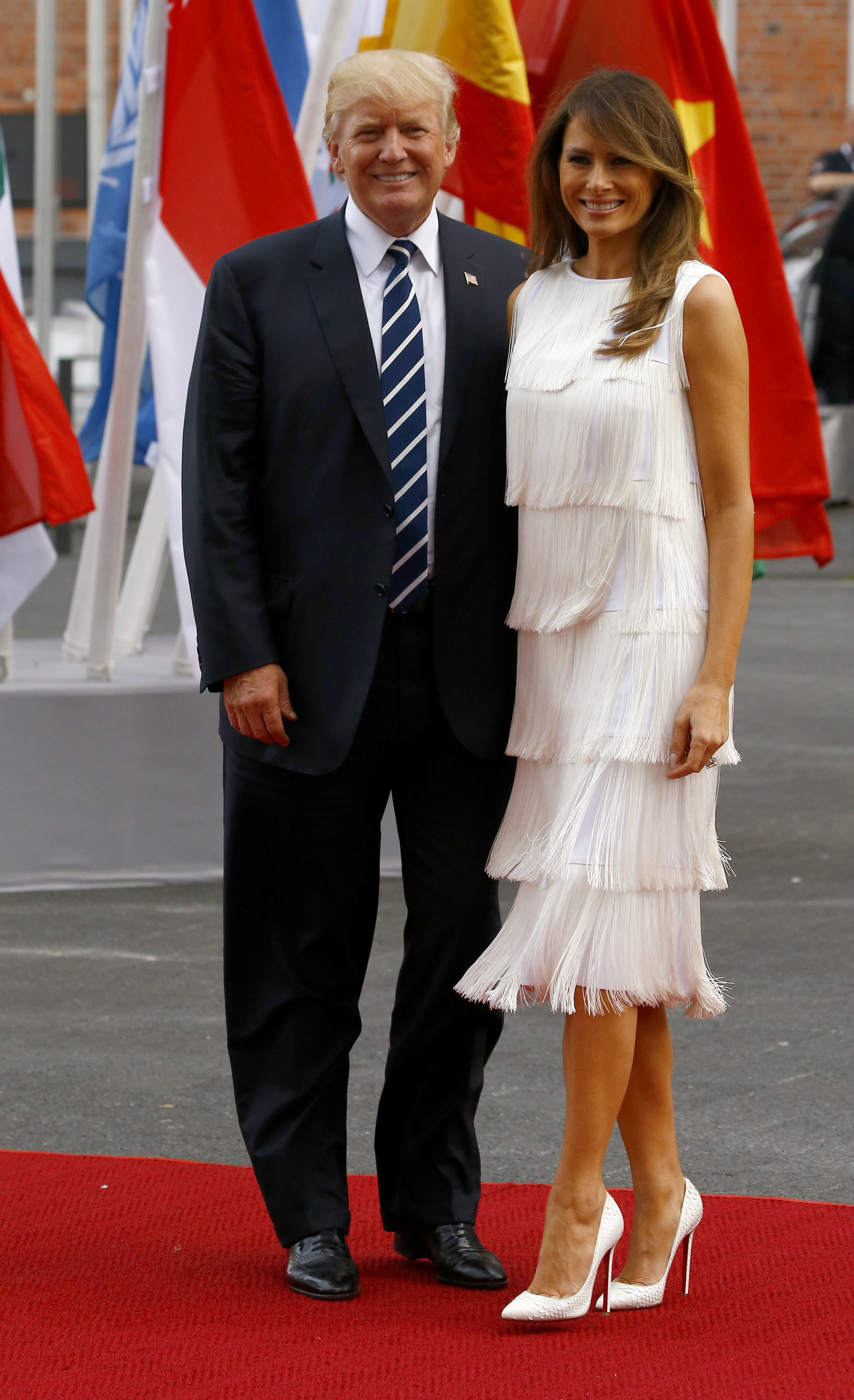 Фэшн-промахи первых леди: Трамп, Миддлтон, Обама